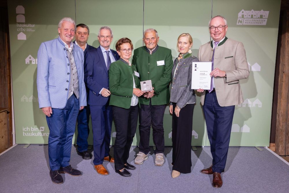 aa_Festakt_Plakette_151026_Pfeifer.jpg